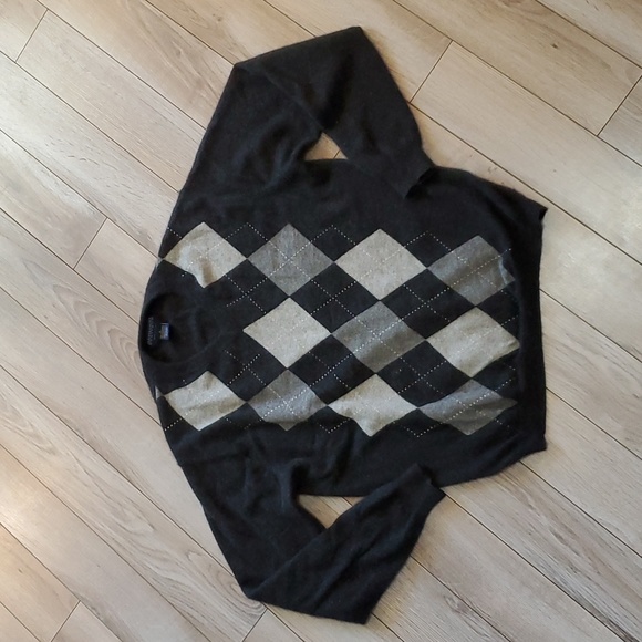 Hathaway Platinum Cashmere Argyle Sweater - Picture 1 of 10